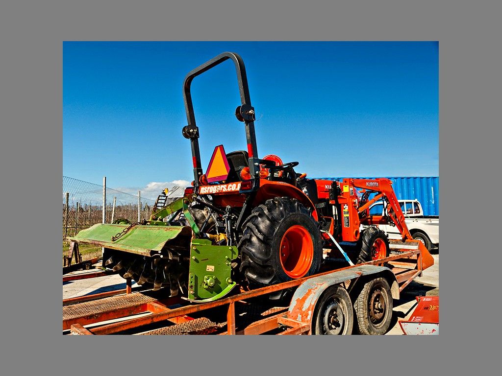Tractor & Rotary Hoe for hire