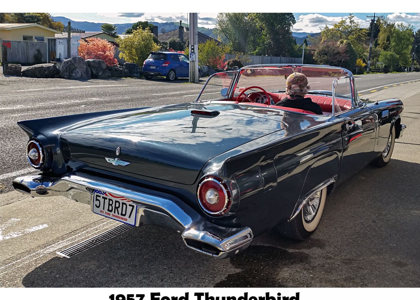 1957 Ford Thunderbird